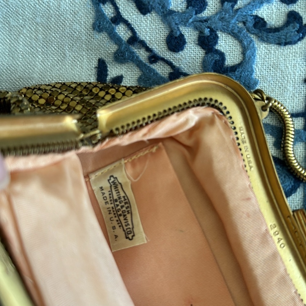 Whiting & Davis gold chain Maile evening bag clasp is ornate vintage beautiful - Picture 6 of 12